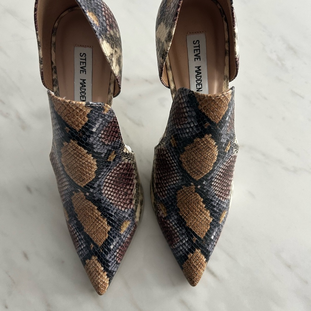 Steven Madden Dolly Snakeskin Heels - Size 10 (never worn)
